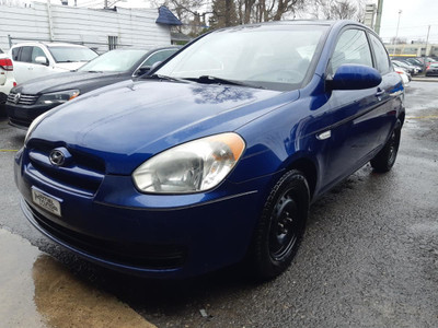 Hyundai Accent Hayon 3 portes, boîte automatique, L 2009 à vendr