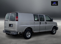 JUST LANDED!! 2009 Chevrolet Express 2500 135" WB!! **CLEAN CARFAX** **REAR SHELVING** 4.8L V8, AUTO... (image 4)