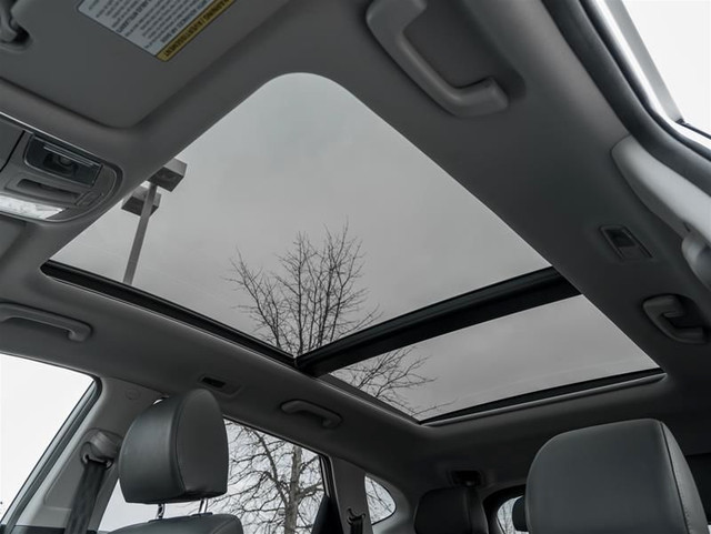 2019 Hyundai Tucson AWD 2.4L Luxury in Cars & Trucks in Markham / York Region - Image 4