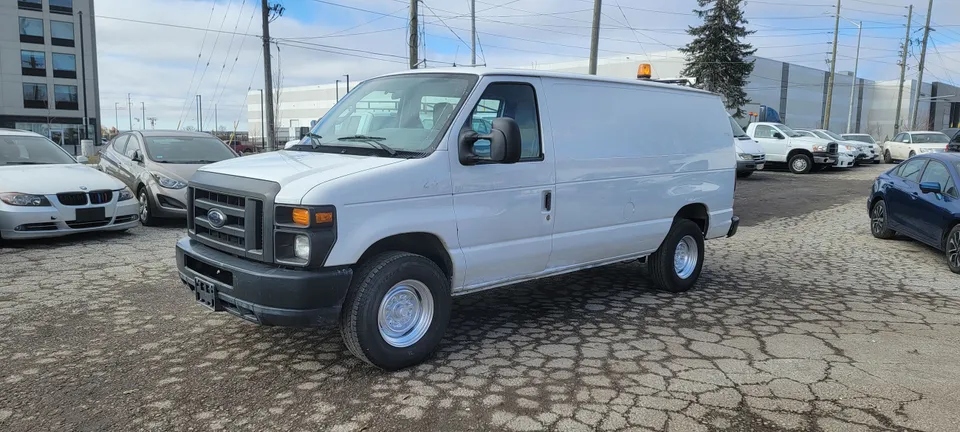 2011 Ford Econoline Cargo Van Commercial E250 Extra Removable se