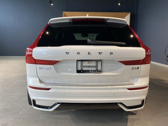 2022 Volvo XC60 B6 AWD R-Design in Cars & Trucks in Edmonton - Image 4