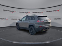 Engine: Gas V-6 3.2L L/100Km City: 12.9 L/100Km Hwy: 9.7 Safety Equipment Side Impact Beams Dual Sta... (image 5)
