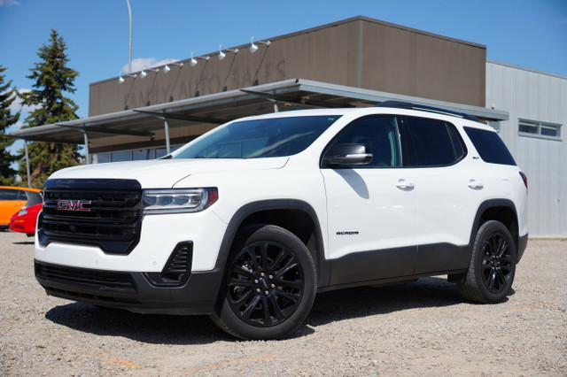 2022 GMC Acadia SLE **AT4 - BLACKOUT PACKAGE**  in Cars & Trucks in Calgary