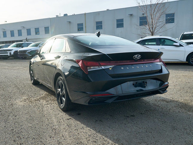 2022 Hyundai Elantra Pref Sun + Tech | Sunroof | Lane Keep in Cars & Trucks in Edmonton - Image 3