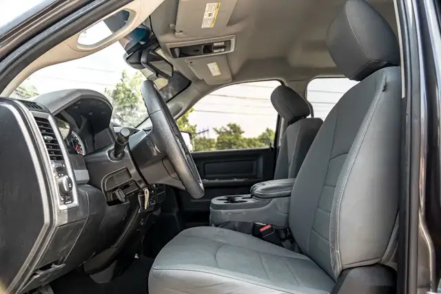 2014 Ram 1500 4WD QUAD CAB 140.5" | CAM | BLUETOOTH | in Cars & Trucks in City of Toronto - Image 7