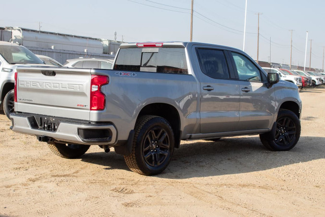 2025 Chevrolet Silverado 1500 Crew RST 4WD in Cars & Trucks in Edmonton - Image 4