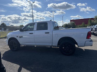 Clean Car Fax**Ram 1500**Express**Crew Cab**5.7L**V8**Hemi**4x4**40/20/40 Bench Seat**8.4 Touchscree... (image 7)