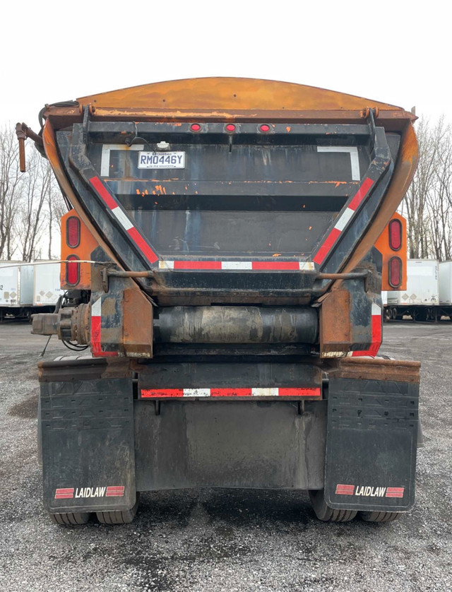2009 Trout River 48 ft / 4 Axles / Live Bottom Belt Trailer in Heavy Equipment in Barrie - Image 3