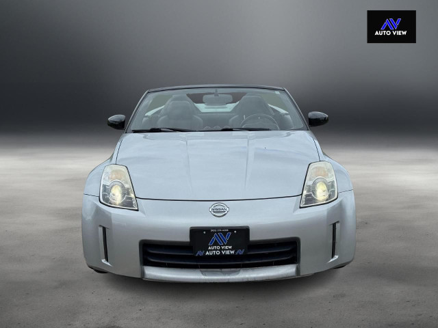 2006 Nissan 350Z Roadster Touring **LOW KM'S** in Cars & Trucks in Hamilton - Image 2