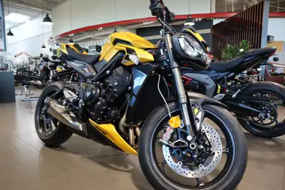 2025 Triumph Street Triple 765 RS Cosmic Yellow $500 GEAR CASH ! With the new generation’s major ste...