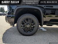 The bold and robust 2025 Chevrolet Silverado 2500HD LT in 4x4 is engineered for those who demand exc... (image 3)