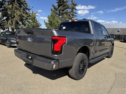 2025 Ford F-150 Lightning XLT 311A w/MAX TOW, TAILGATE STEP & 2. in Cars & Trucks in Edmonton - Image 3