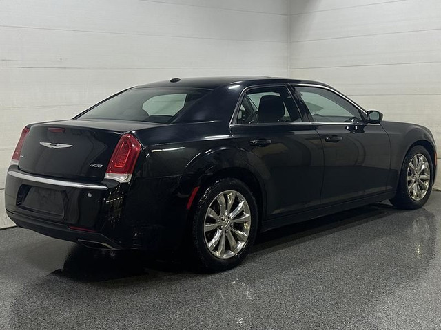 2016 Chrysler 300 300 Touring in Cars & Trucks in Brandon - Image 3