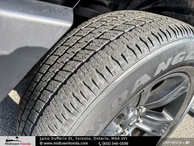 2021 RAM 1500 Classic SLT *WELL MAINTAINED*NO ACCIDENTS*BLUET... in Cars & Trucks in City of Toronto - Image 12