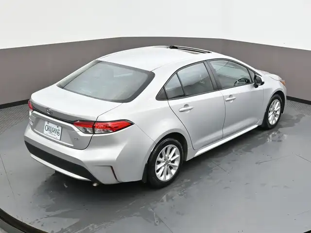 2020 Toyota Corolla LE UPGRADE SUNROOF, HEATED STEERING, HEATED  in Cars & Trucks in City of Halifax - Image 40