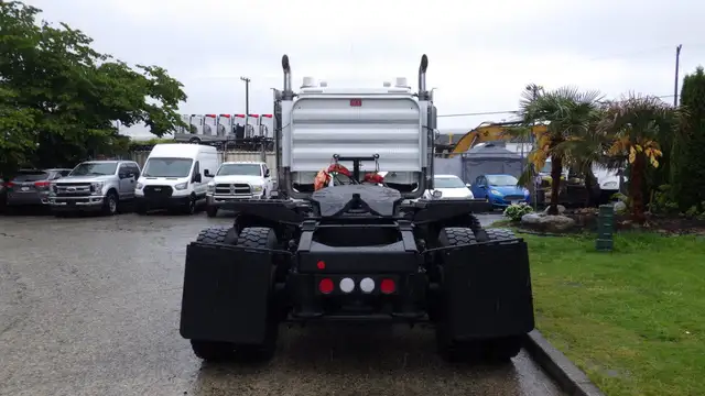 2019 Western Star 4900 SB Cummins X15 Eaton 18 Speed in Heavy Trucks in Delta/Surrey/Langley - Image 10