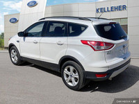 This 2016 Ford Escape SE SUV offers practical everyday utility combined with surprising power. With... (image 2)