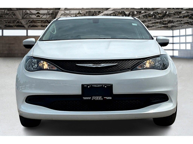 2022 Chrysler Grand Caravan SXT | Stow n Go | Heated Seats | Pow in Cars & Trucks in Mississauga / Peel Region - Image 3