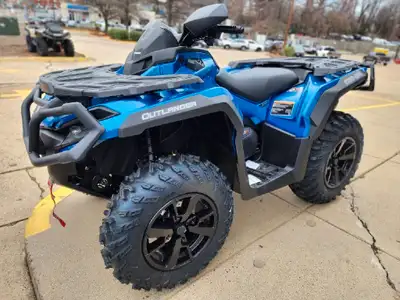 XTREME OFF-ROADING ADVENTURES WITH THE CAN AM OUTLANDER PAYMENTS ONLY $105 BI-WEEKLY OAC!! APPLY TOD...