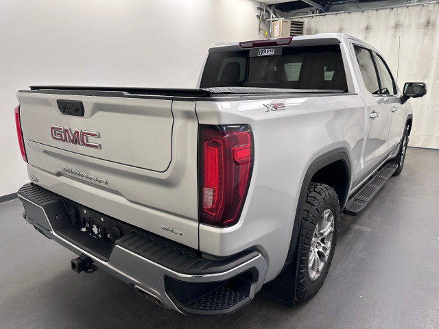 2022 GMC Sierra 1500 SLT 5.3L 8CYL | HEATED & VENTED FRONT SE... in Cars & Trucks in Lethbridge - Image 3