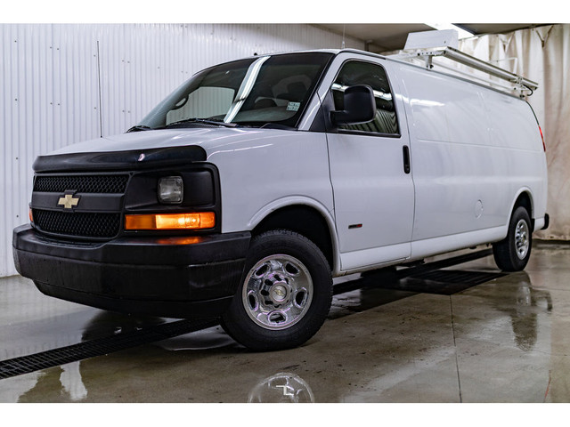 2008 Chevrolet Express 2500 2500 Extended Cargo Van Diesel in Cars & Trucks in Grande Prairie - Image 3