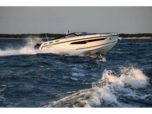 2025 Parker 910 ODYSSEY in Powerboats & Motorboats in Québec City - Image 9