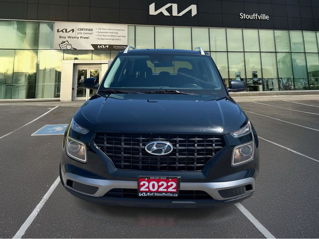 2022 Hyundai Venue COMPACT & EFFICIENT | FUEL-SAVING | EASY TO P in Cars & Trucks in Markham / York Region - Image 2