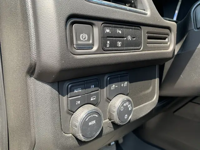 2023 Chevrolet Suburban RST in Cars & Trucks in Brandon - Image 27