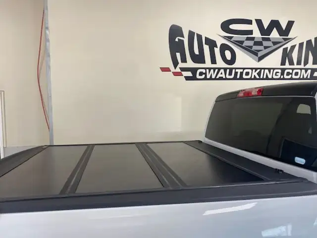 2020 Ram 1500 Classic Classic/ 4x4/ Crew/ Low K/ Lift/ Rubber/ A in Cars & Trucks in Winnipeg - Image 7