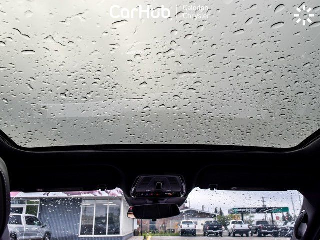 2024 Cadillac LYRIQ Tech Pano Sunroof 33Display Blind Spot in Cars & Trucks in Mississauga / Peel Region - Image 4