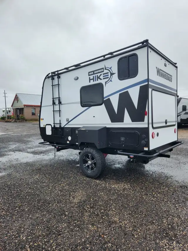 2023 WINNEBAGO Hike 100 H1316FB in Travel Trailers & Campers in London - Image 5