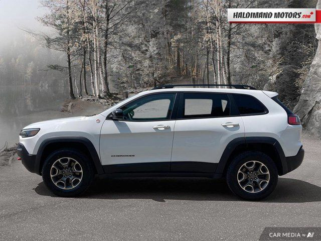 2022 Jeep Cherokee Trailhawk in Cars & Trucks in Hamilton - Image 2