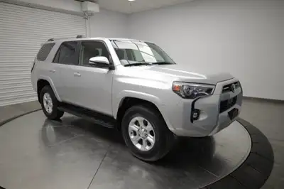 TOW HITCH, KEYLESS START, HEATED STEERING WHEEL, 3RD ROW SEAT, REMOTE ENGINE START, SUN/MOONROOF, BL...
