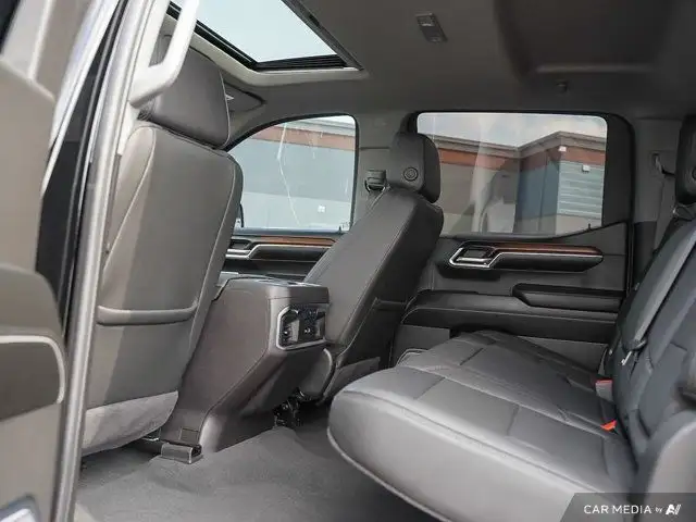 2024 GMC Sierra 1500 Denali | V8 | Heads Up Display | Sunroof in Cars & Trucks in Windsor Region - Image 25