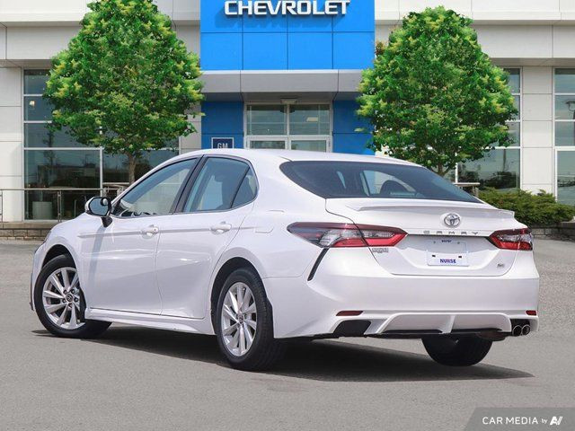 2022 Toyota Camry SE in Cars & Trucks in Oshawa / Durham Region - Image 4