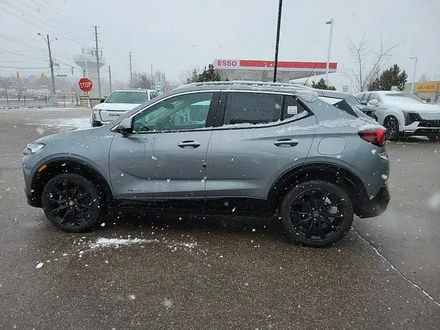 2025 Buick Encore GX Sport Touring in Cars & Trucks in Markham / York Region - Image 9
