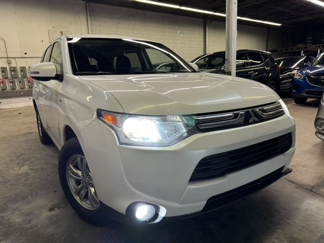 2014 Mitsubishi Outlander SE in Cars & Trucks in City of Montréal - Image 3