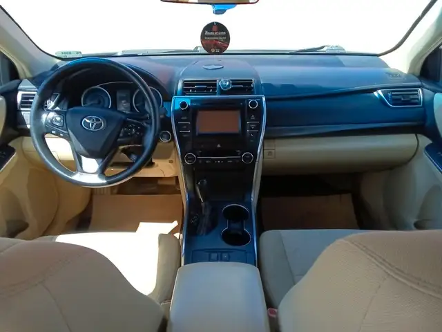 2015 Toyota Camry Hybrid 4dr Sdn LE in Cars & Trucks in Lethbridge - Image 17