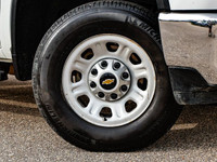 Welcome To Sherwood Park Chevrolet. The #1 Volume Chevrolet Dealer in Canada. Cloth / Front Bench Se... (image 5)