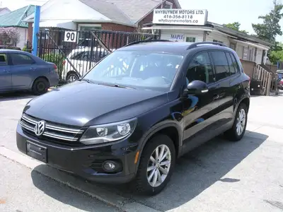 WOLFSBURG EDITION! 4 MOTION! AUTO! LEATHER SEAT! SUNROOF! PUSH START! POWER WINDOWS! POWER LOCKS! CR...