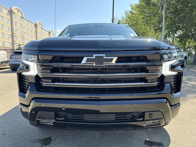 2025 Chevrolet Silverado 1500 High Country in Cars & Trucks in Edmonton - Image 3