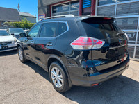 HERE IS A NICE CLEAN ACCIDENT FREE WELL MAINTAINED AWD RUGE WITH PANO ROOF FOR YOU LOOKS AND DRIVES... (image 5)