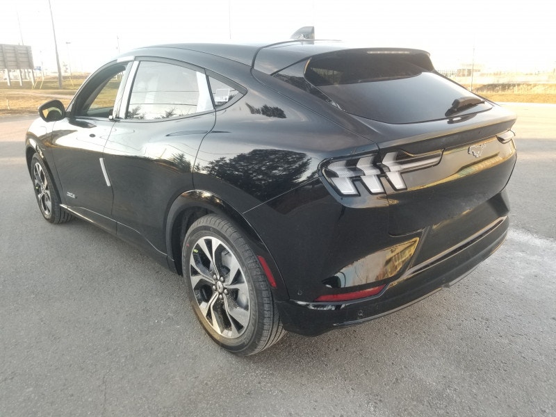 2022 Ford Mustang Mach-E Premium AWD - Park Assist