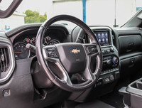 4 X 4 Engine: DURAMAX 6.6L TURBO-DIESEL V8 8 - Cyl Other Equipment 4 X 4 (image 8)