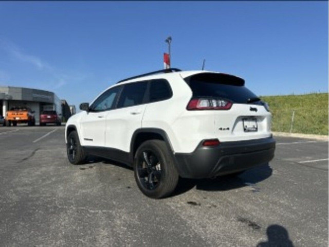 2023 Jeep Cherokee ALTITUDE | CARPLAY | PREMIUM AUDIO | SUNROOF  in Cars & Trucks in Oakville / Halton Region - Image 4