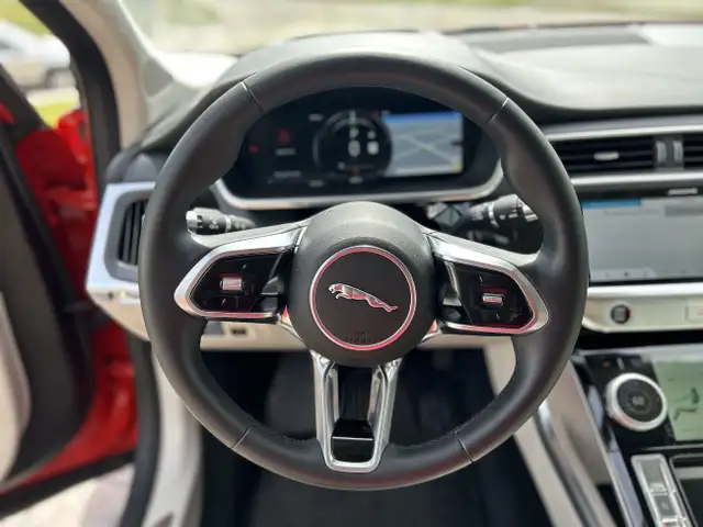 2019 Jaguar I-PACE First Edition in Cars & Trucks in Calgary - Image 12