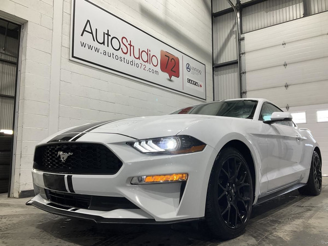 Ford Mustang EcoBoost à toit fuyant 2018 à vendre in Cars & Trucks in Laval / North Shore