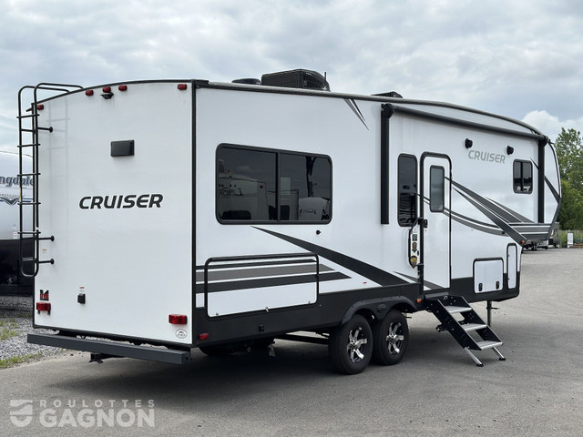 2022 Cruiser Aire 27 MK Fifth Wheel in Travel Trailers & Campers in Laval / North Shore - Image 4