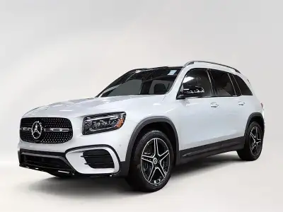 Engine: 2L TURBO 4cyl. L/100Km City: 9.9 L/100Km Hwy: 7.4