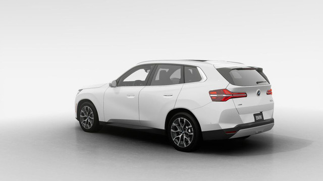 2025 BMW X3 30 xDrive | Spacieuse et polyvalente | Ouvre-Porte dans Autos et camions  à Ville de Montréal - Image 2